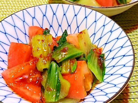 青梗菜とトマトの豆板醤だれ和え